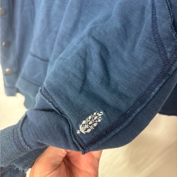 Free People Movement Blue Oversized Sweater Size XS - Picture 3 of 5